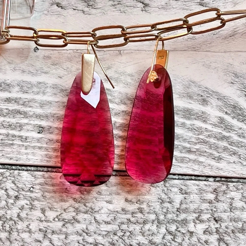 Kendra Scott Maize Drop Clear Berry in Gold Earrings